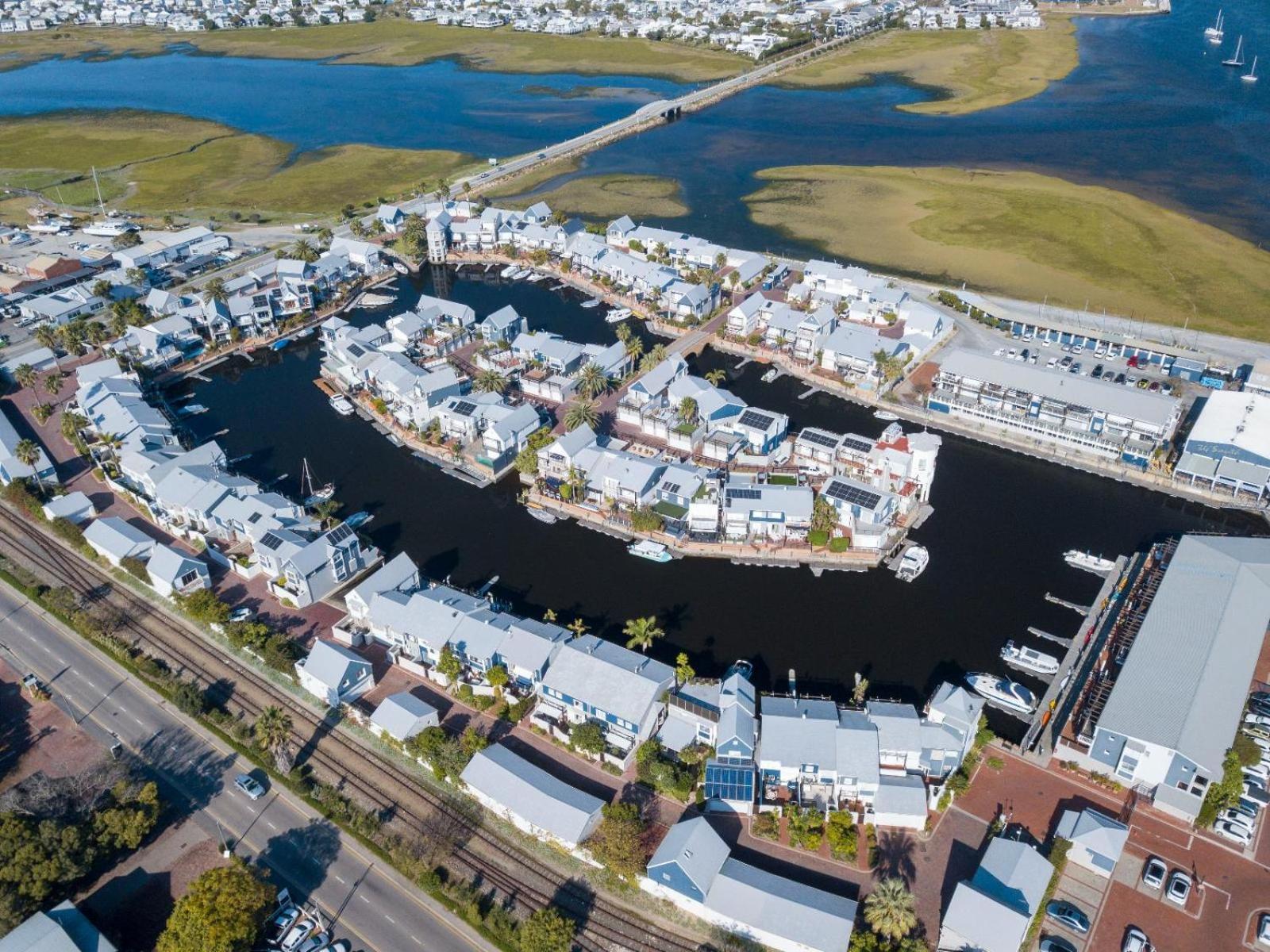 Knysna Quays Waterfront Accomodation Exterior photo